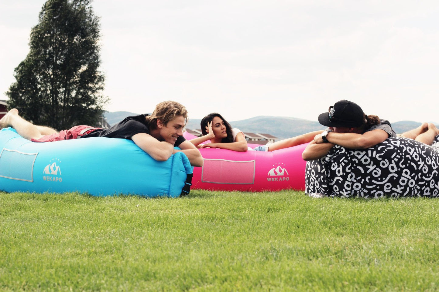 WEKAPO Inflatable Couch Air Lounger Chair - Camping & Beach Accessories, Portable Blow up Sofa for Hiking, Lawn, Indoor/Outdoor Movies & Music Festivals. Lightweight and Easy to Set Up Air Hammock