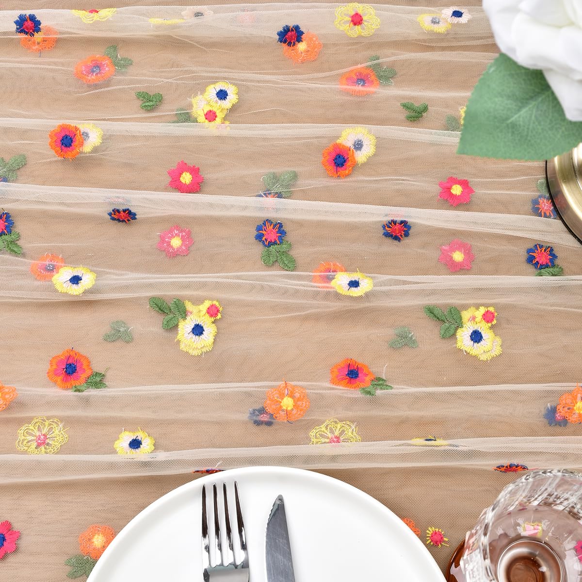 Joanlody Champagne Embroidery Daisy Spring Summer Table Runner 10ft Florals Seasonal Easter Tulle Table Runner Holiday Kitchen Dining Table Decoration for Home Party Indoor