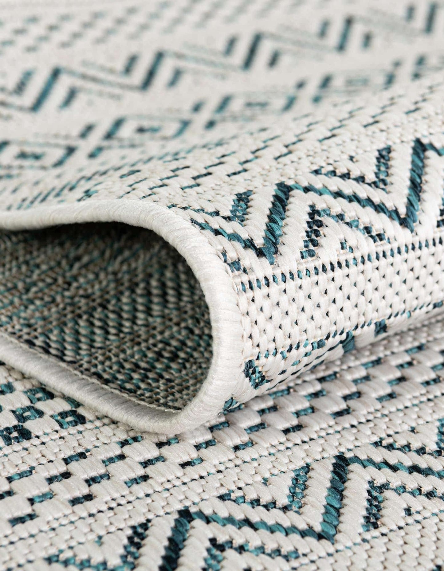Unique Loom Outdoor Striped Collection Area Rug - Maia (4' 1" x 6' 1" Rectangle, Teal/Ivory)