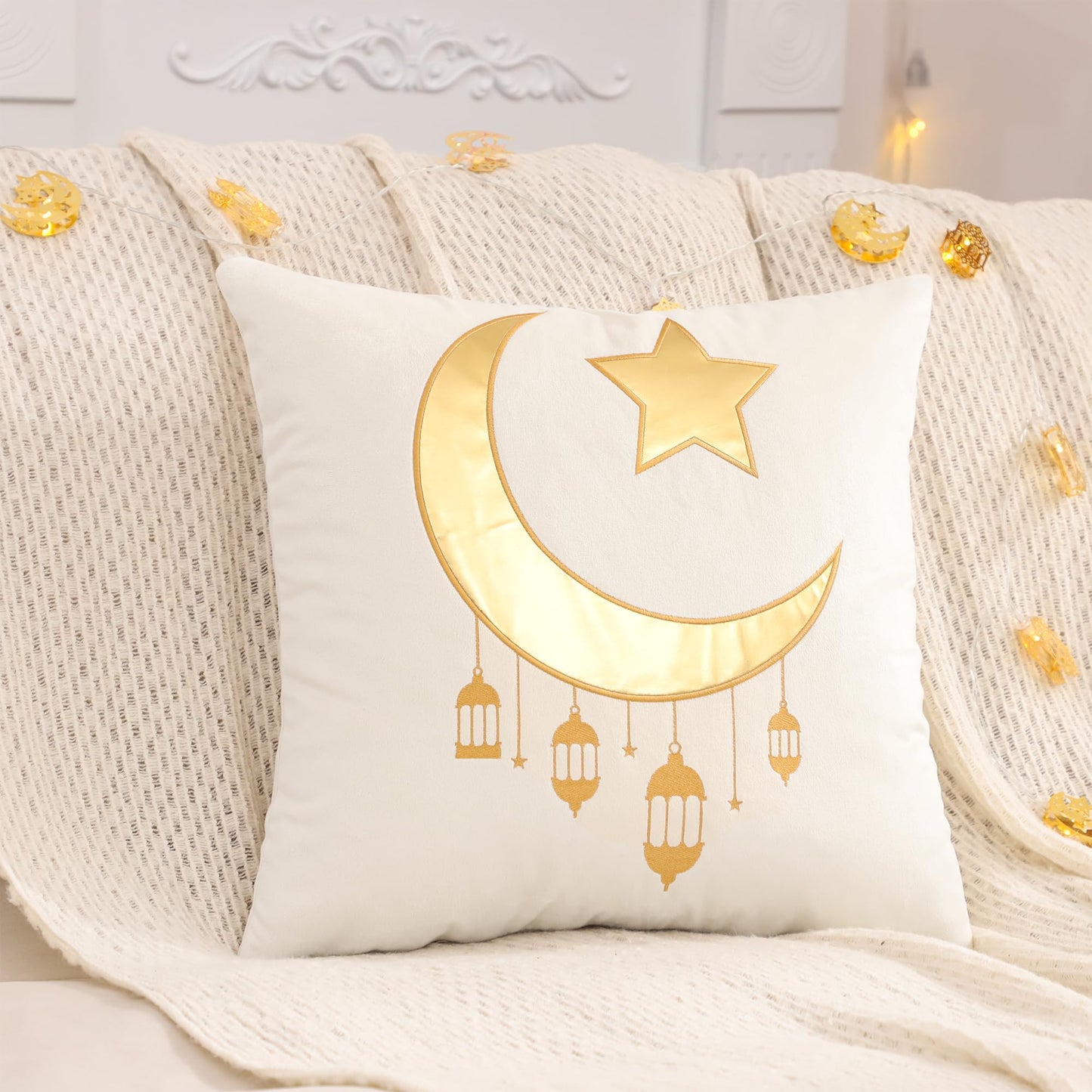 Tosleo Ramadan Lantern Pillow Covers 18x18 inch Set of 2 Beige and Gold Velvet Throw Pillow Covers Ramadan Eid Mubarak Cushion Covers Star and Moon Decorations for Home Couch Sofa Outdoor