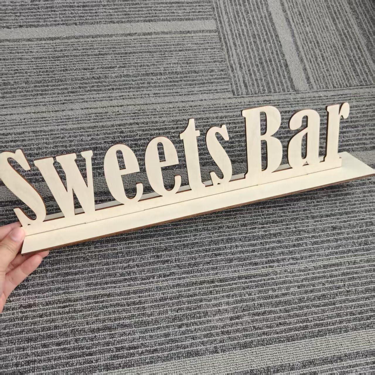 Wooden Sweets Bar Table Sign, Freestanding Wedding/Birthday Table Centerpiece Decorations, Sweet Bar Centerpiece with Stand for Events & Parties.