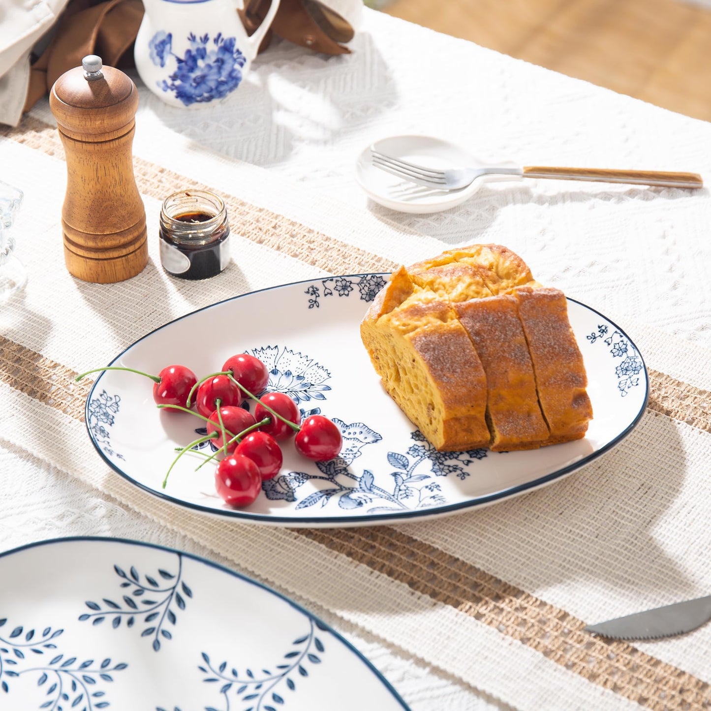 Magclay Ceramic Serving Platters, 12 Inch Large Serving Trays, Oval Plates for Dessert Appetizers Meat/Entertaining/Party, Blue and White, Set of 3