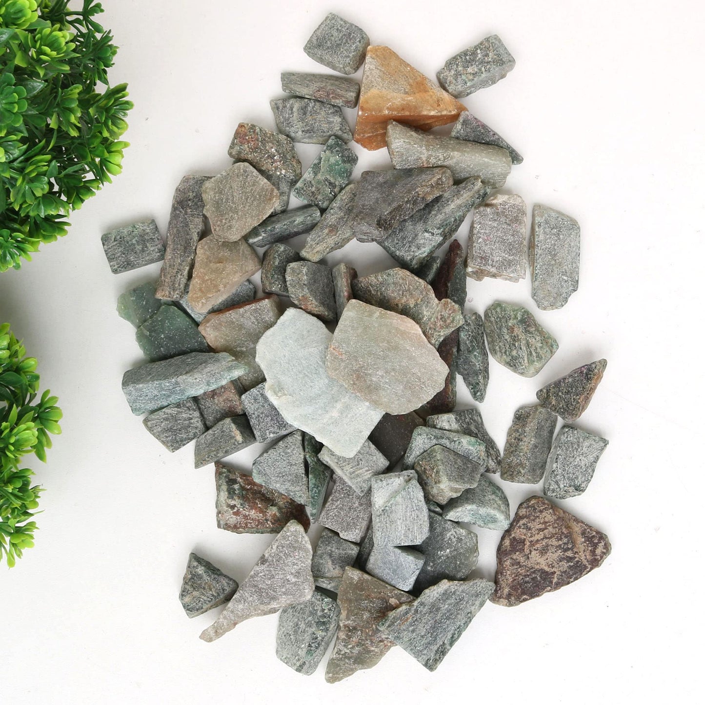 REAL-GEMS Natural Raw Healing Crystals Rough Stones for Tumbling, Cabbing, Polishing, Wire Wrapping, Wicca & Reiki Crystal Healing, Mix Gemstones,7 Chakra (Green Jade)