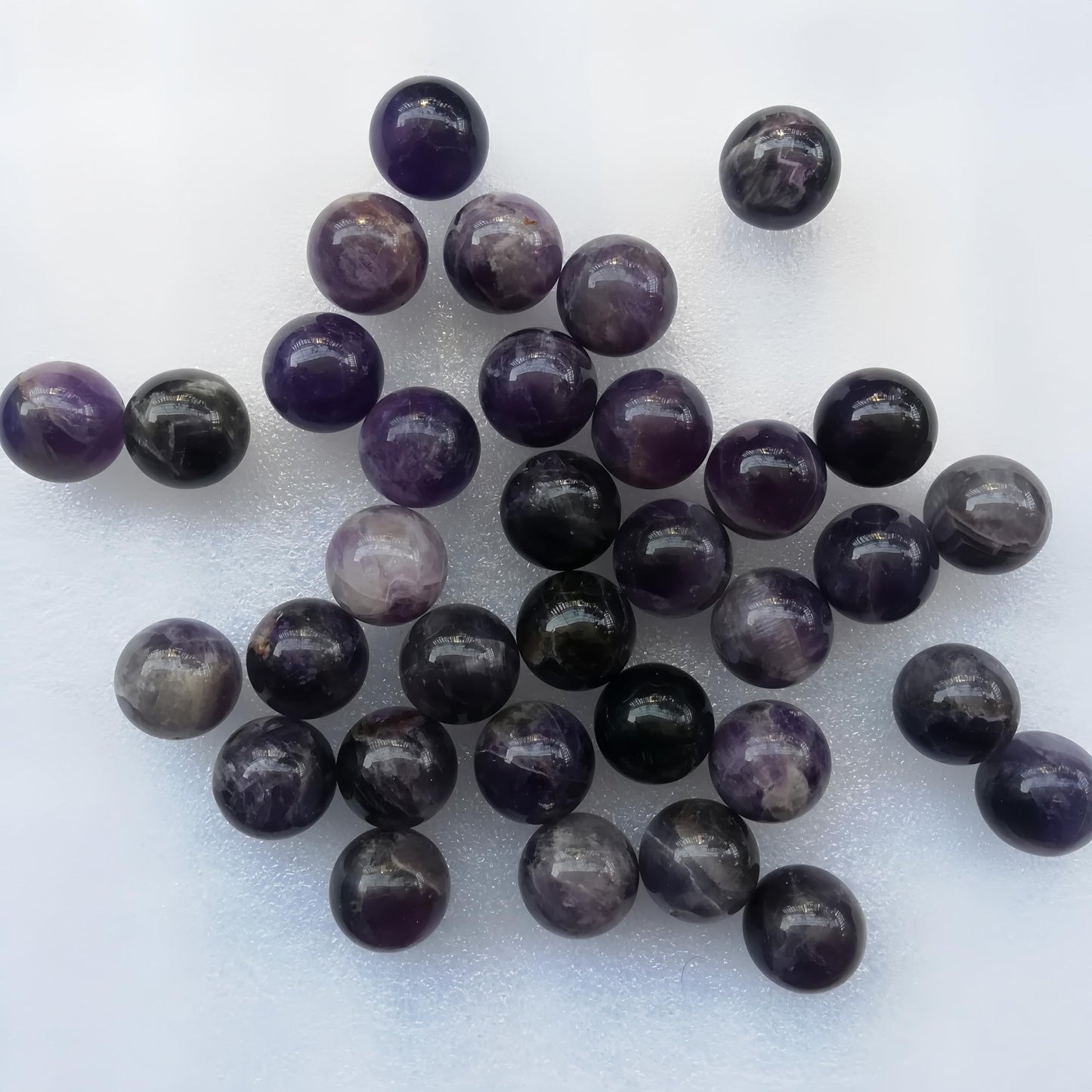 Sunshcat Natural Amethyst 0.78 Inchs Crystals and Healing Stone Ball Set,Home Desktop Feng Shui Array Decoration(7 Pieces) ﻿