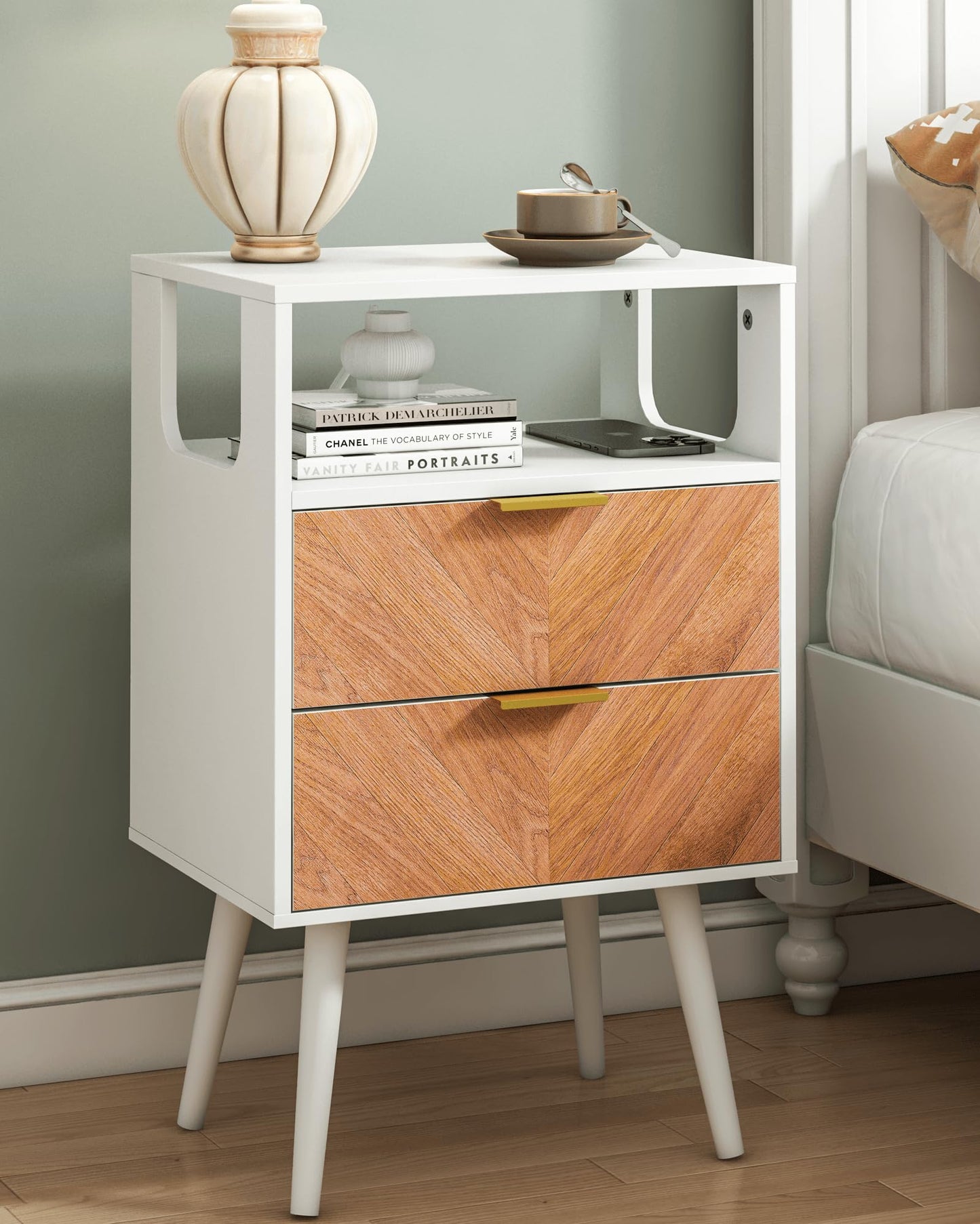 Veegle Solid Wood Nightstand with 2 Storage Drawer and Open Wood Shelf, End Table, Bedside Table with Herringbone Pattern for Rustic Bedroom, Easy Assembly, Rustic Golden Brown and White