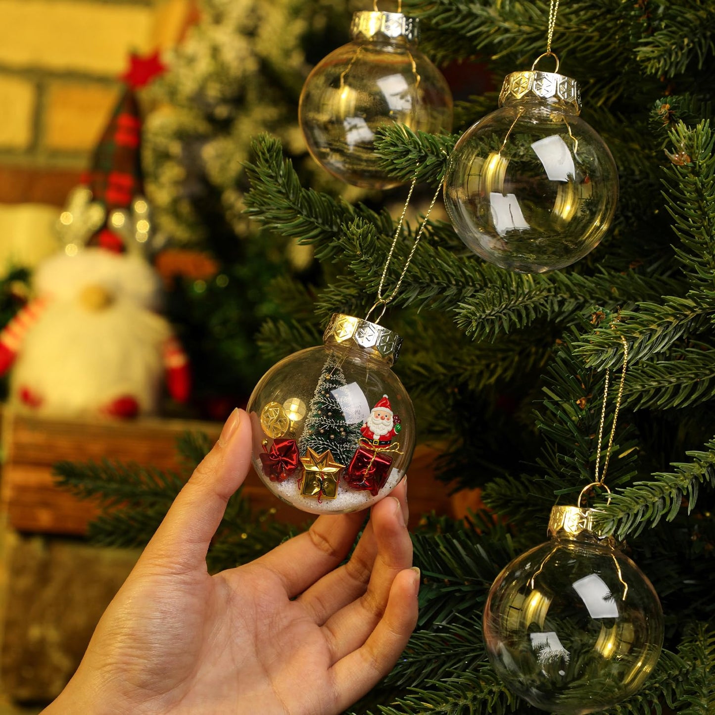 Wettarn 50 Pcs 2.36 Inch Christmas Plastic Fillable Ornaments, Transparent DIY Craft Rainbow Ball with Lid and Rope, Xmas Hanging Ornament for Party Wedding Home Decor (Clear)