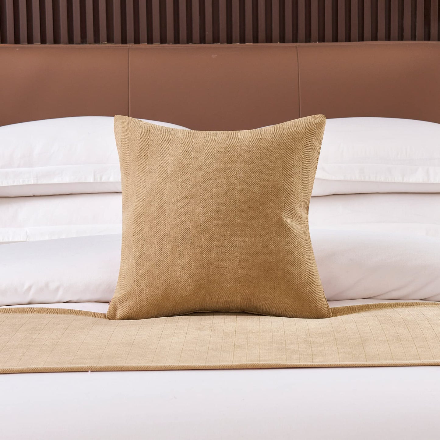 OSVINO Solid Bed Runner Textured Chenille Bed End Scarf Wear-Resistant Decorative Bedding Protection for Hotel Bedroom Wedding Room, Light Brown, Queen