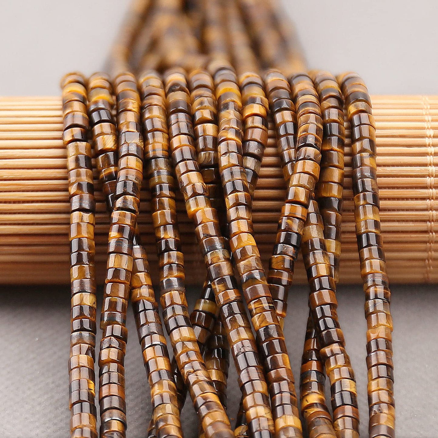 BONNY BOXX 150PCs Natural Classic Tiger Eye Spacer Beads, Loose Semi Precious Flat Round Gemstone Heishi Disc Stone Beads for Beading Jewelry Making 4mm*2mm