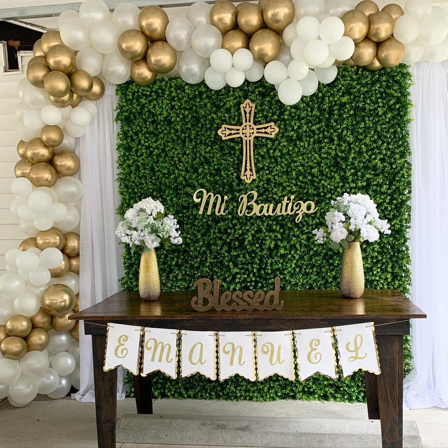 White and Gold Latex Balloons, 60pcs 12 Inches Metallic Gold and White Confetti Balloons with 1 Ribbon for New Year, Birthday, Baby Shower Party Decorations
