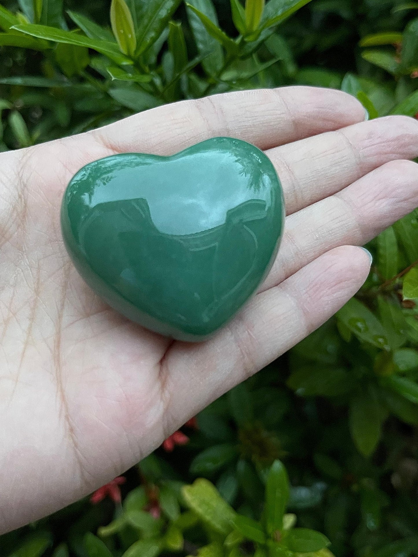 Green Aventurine Gemstone Hearts, Polished Green Aventurine Puffy Hearts, Green Aventurine Crystal Palm Stone, Green Aventurine Healing Crystal Hearts (1 Heart）