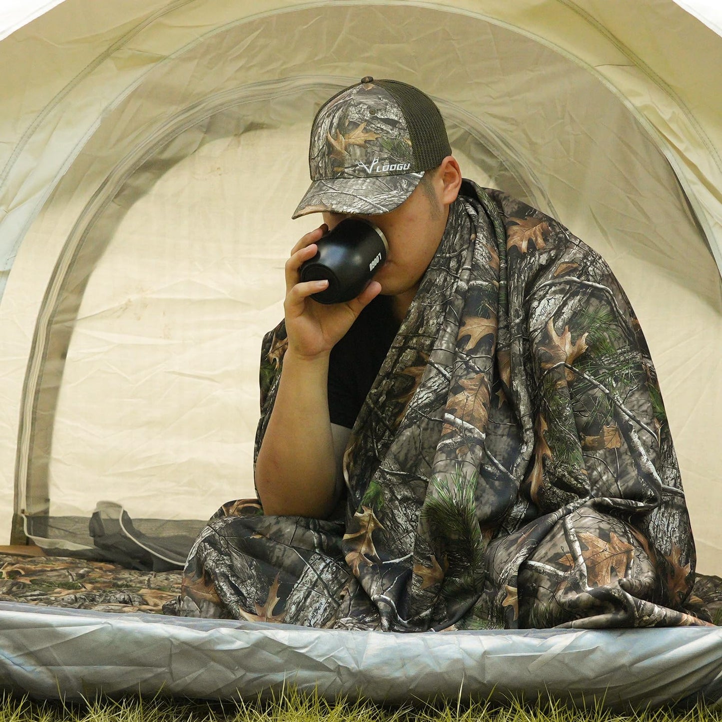 LOOGU Camouflage Camping Blanket, Picnic Blanket, Outdoor Blanket, Beach Blanket- Puffy, Packable, Lightweight & Warm | Ideal for Outdoors, Travel, Stadium, Festivals, Beach, Hammock