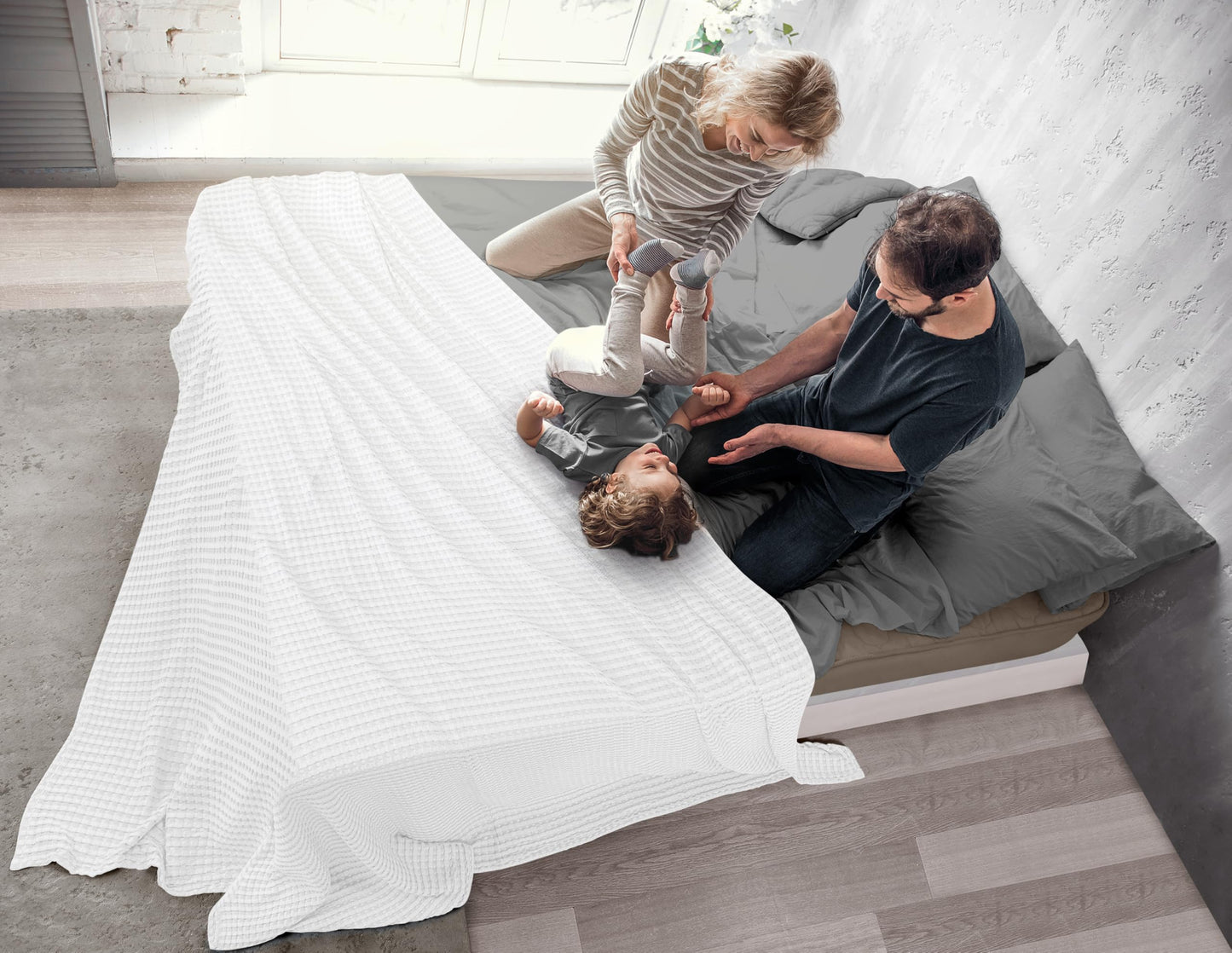 Utopia Bedding 100% Cotton Waffle Weave Blanket Queen Size for Bed - Lightweight, Breathable Summer Blankets Soft and Cozy, Gift for Mother’s Day Home Decor (White, 90x90 Inch)