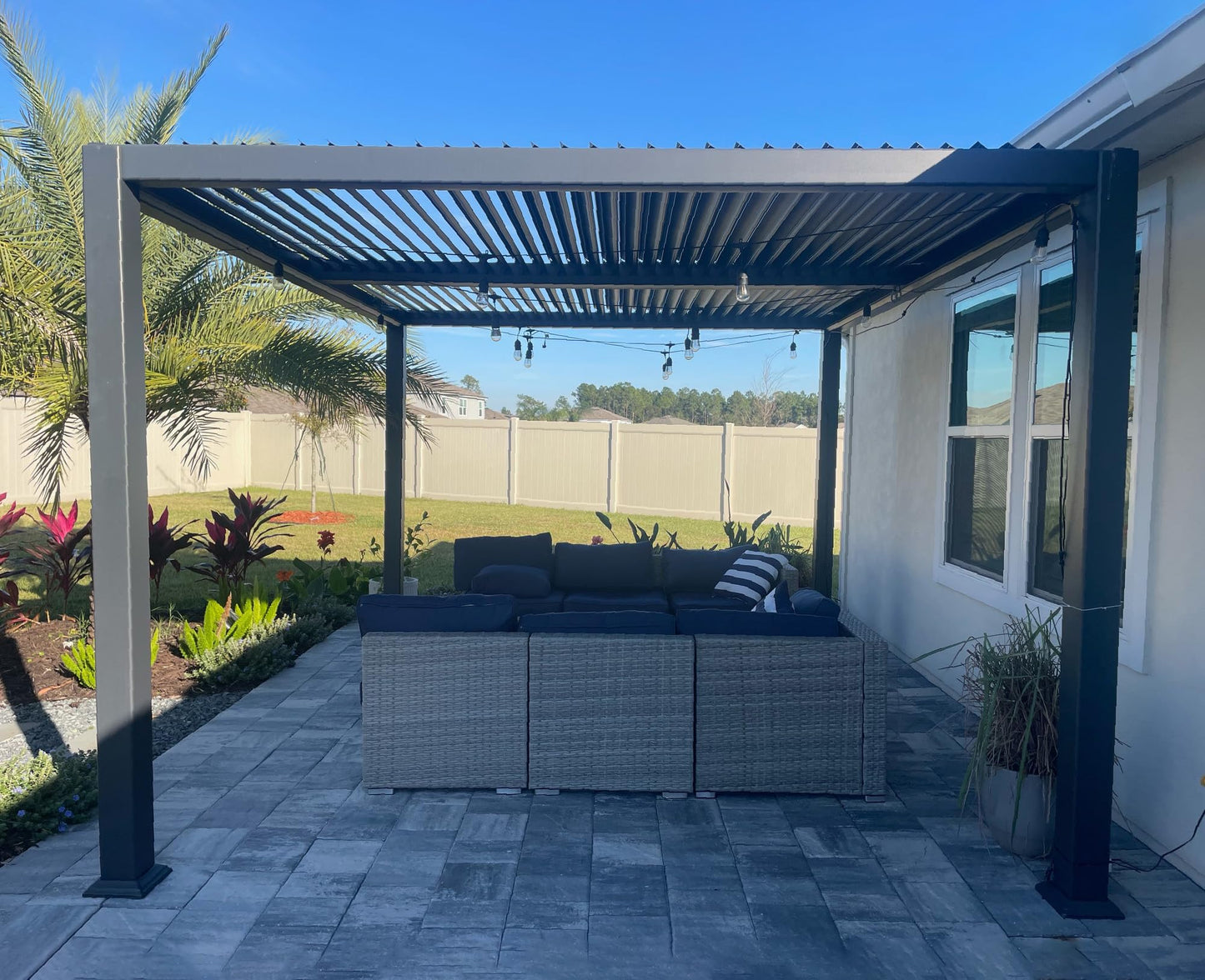 PURPLE LEAF Louvered Pergola 10' x 12' Aluminum Outdoor Pergola with Adjustable Louvers Roof and Integrated Drainage System 70 Mph High Wind Resistant Small Pergolas for Patio Deck Porch Yard