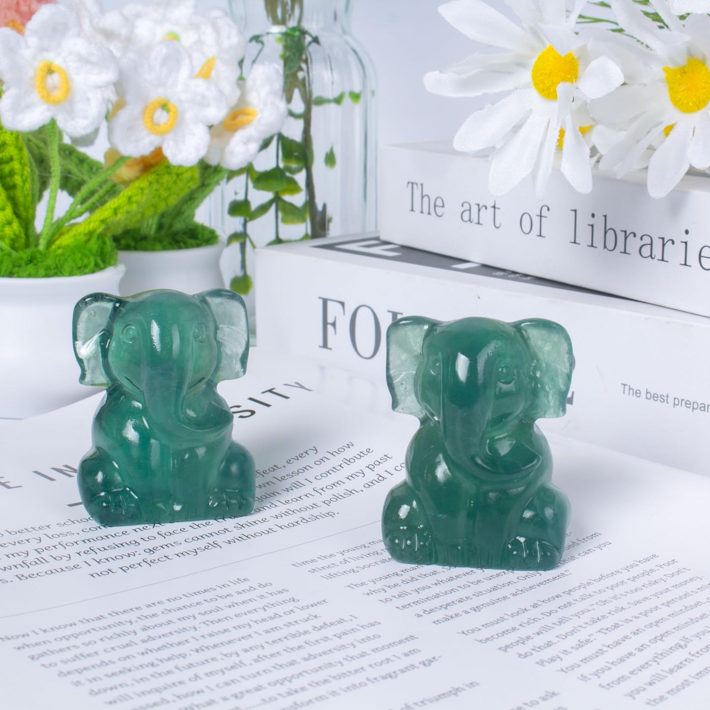 Ytbeoxk 2 Inch Crystal Elephant Decor Statues, Fluorite Cute Sitting Elephant Figurines, Reiki Healing Crystal Carved Animal Statues, Home Office Desk Hand Carved Decor Gifts for Women