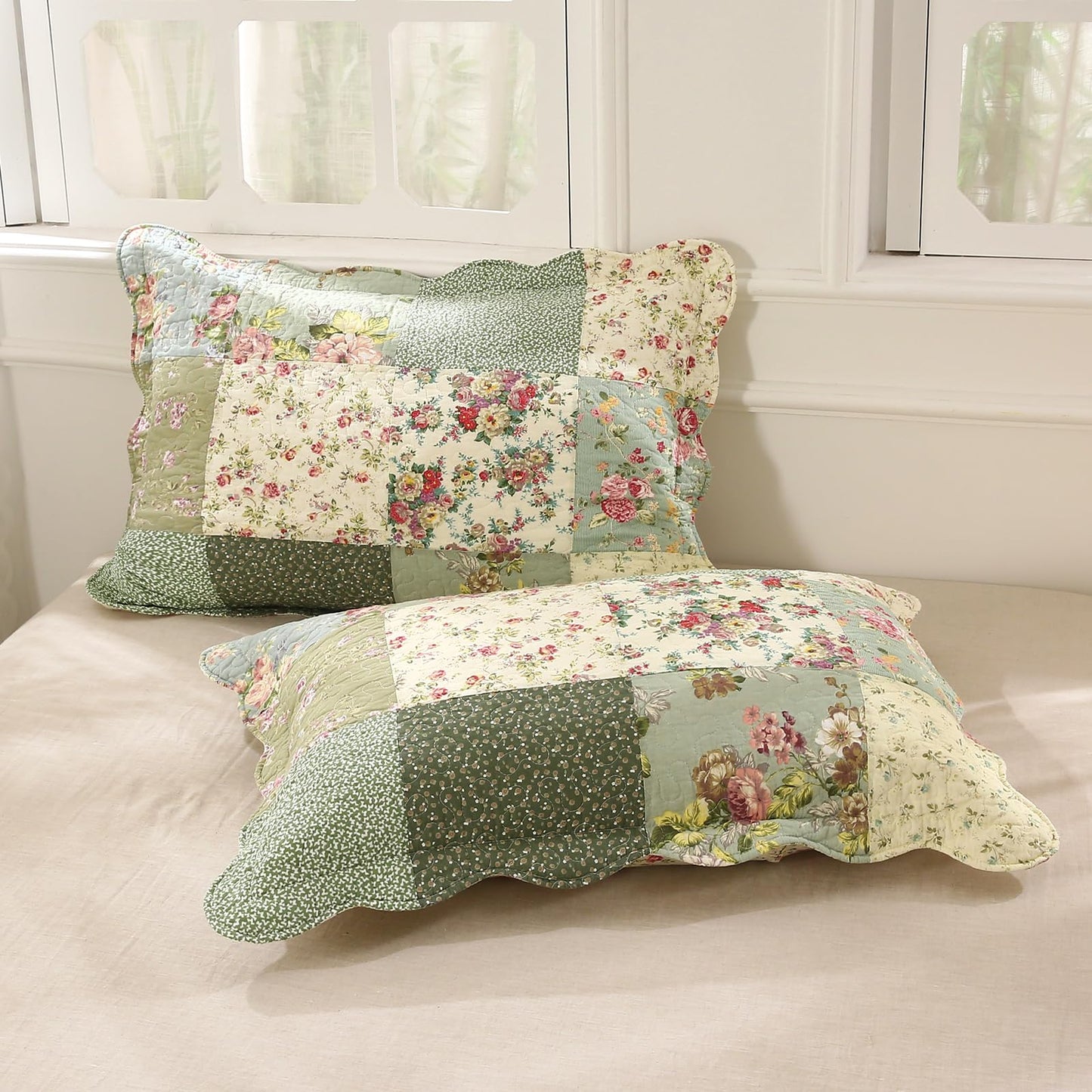 vctops Boho Patchwork Cotton Quilted Bedspread Quilt Set Queen Size 3 Pieces Soft Reversible Lightweight Coverlet Set Floral Print 1 Quilt and 2 Pillow Shams (Green D,Queen)