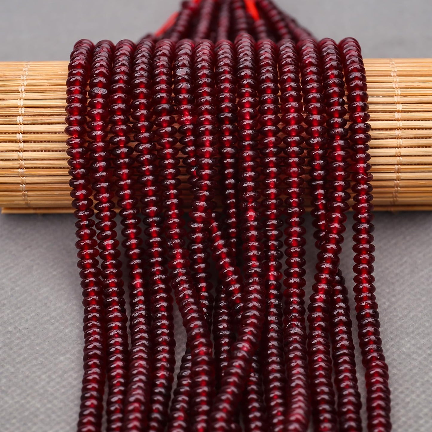 BONNY BOXX 1 Strand (150PCs) Natural 2 * 4mm Garnet Jade Rondelle Beads, Natural Abacus Disk Stone Beads Loose Spacer Gemstone for DIY Bracelet Necklace Jewelry Making