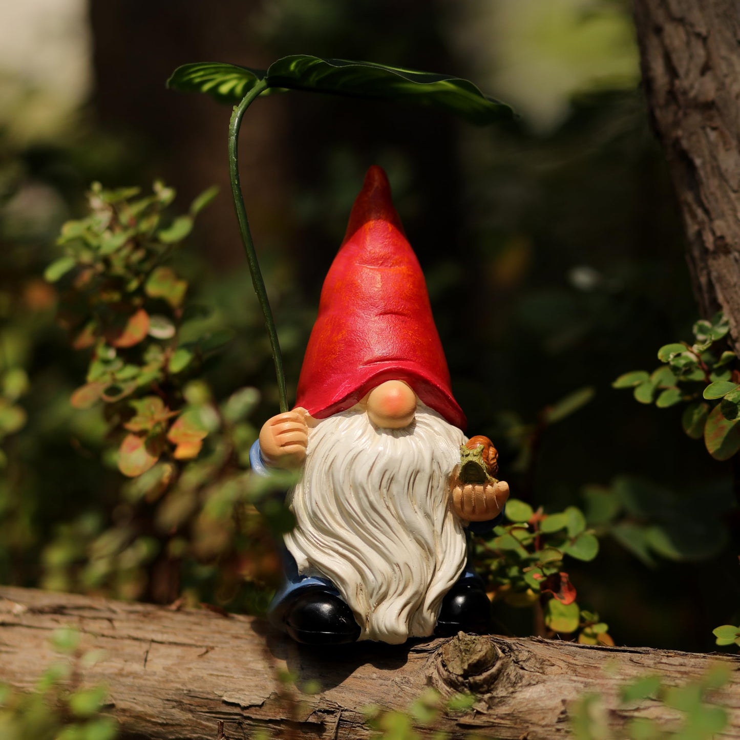 WSHMZYHOME Garden Gnome Statue Decoration with Leaf Umbrella, 6.5” Figurine Ornament for Indoor Outdoor Home Patio Yard Lawn, for Gnome Lovers & Garden Enthusiasts，Mom，Women