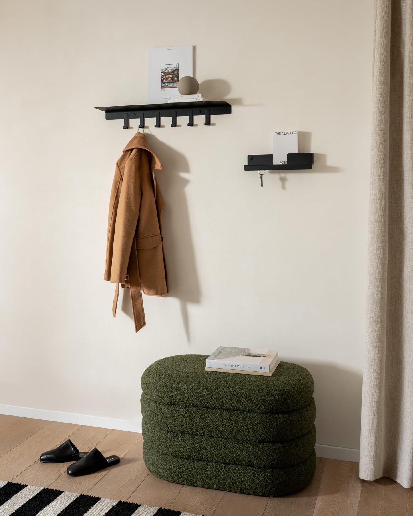 Kazai. Coat Rack Wall Mount with Shelf 'Holmsen' | Coat Rack with Shelf for Storage and Display | Wall Hooks for Hanging Clothes and Purses | Modern Entryway Hangers in Metal | Black
