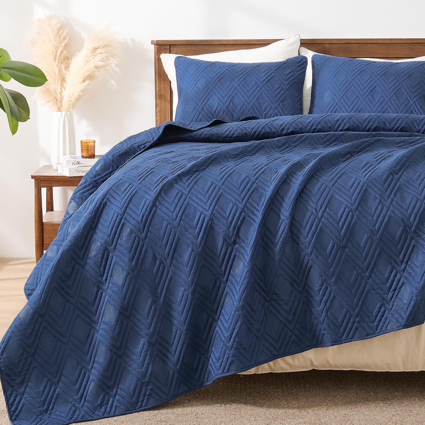 EMME Quilts Queen Size Bedding Sets, Navy Blue Bedspread Soft Lightweight Pre-Washed Quilt, 3 Piece Cozy Reversible Microfiber Ultrasonic Coverlet with Pillow Sham (Diamond Pattern,90"x90")