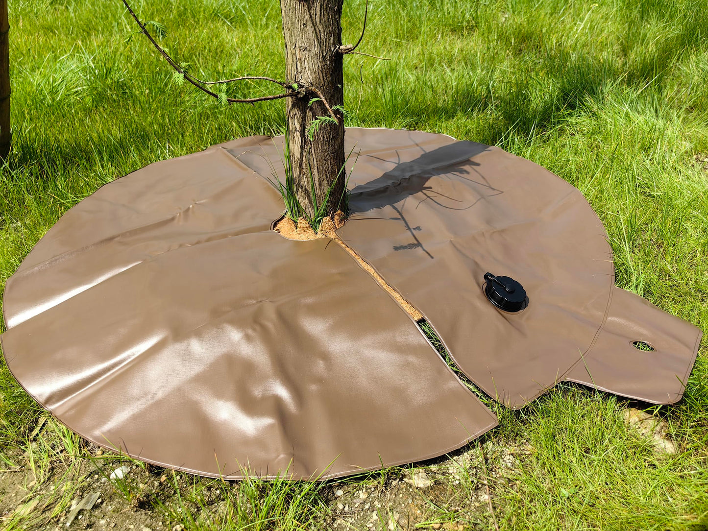 20gal Tree Watering Ring with Coconut Fiber Mulch Ring, Deep Root&Slow Release&Automatic Drip Irrigation Watering System for Trees and shrubs (2*Watering Ring +2* Mulch Mat)