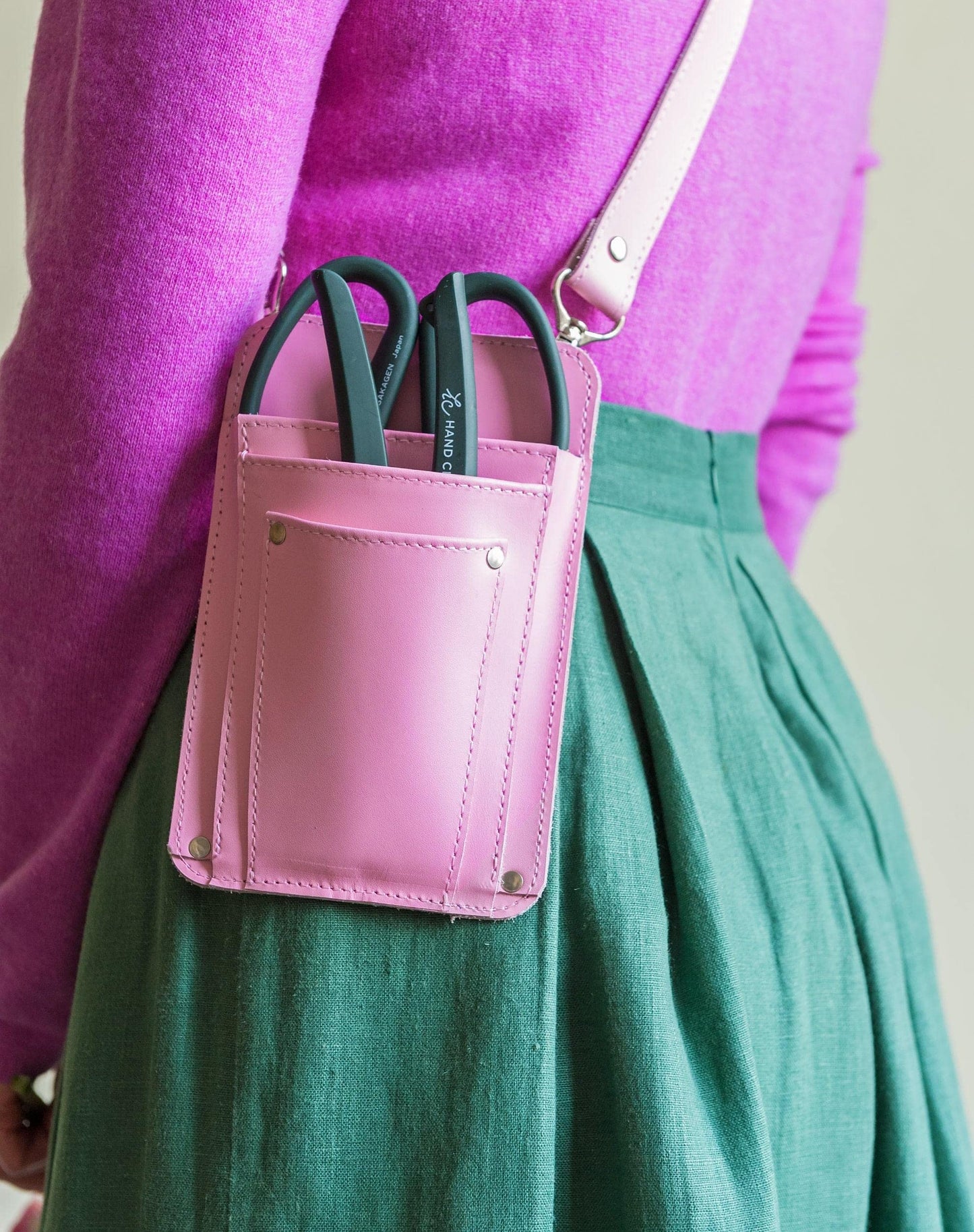 Leather Garden Tool Belt For Women - Pink Gardening Belt - Handmade Florist Tools - Gardner Belt - Best Gifts For Gardeners - Gardening Tool Belt - Florist Apron - Garden Belt For Women