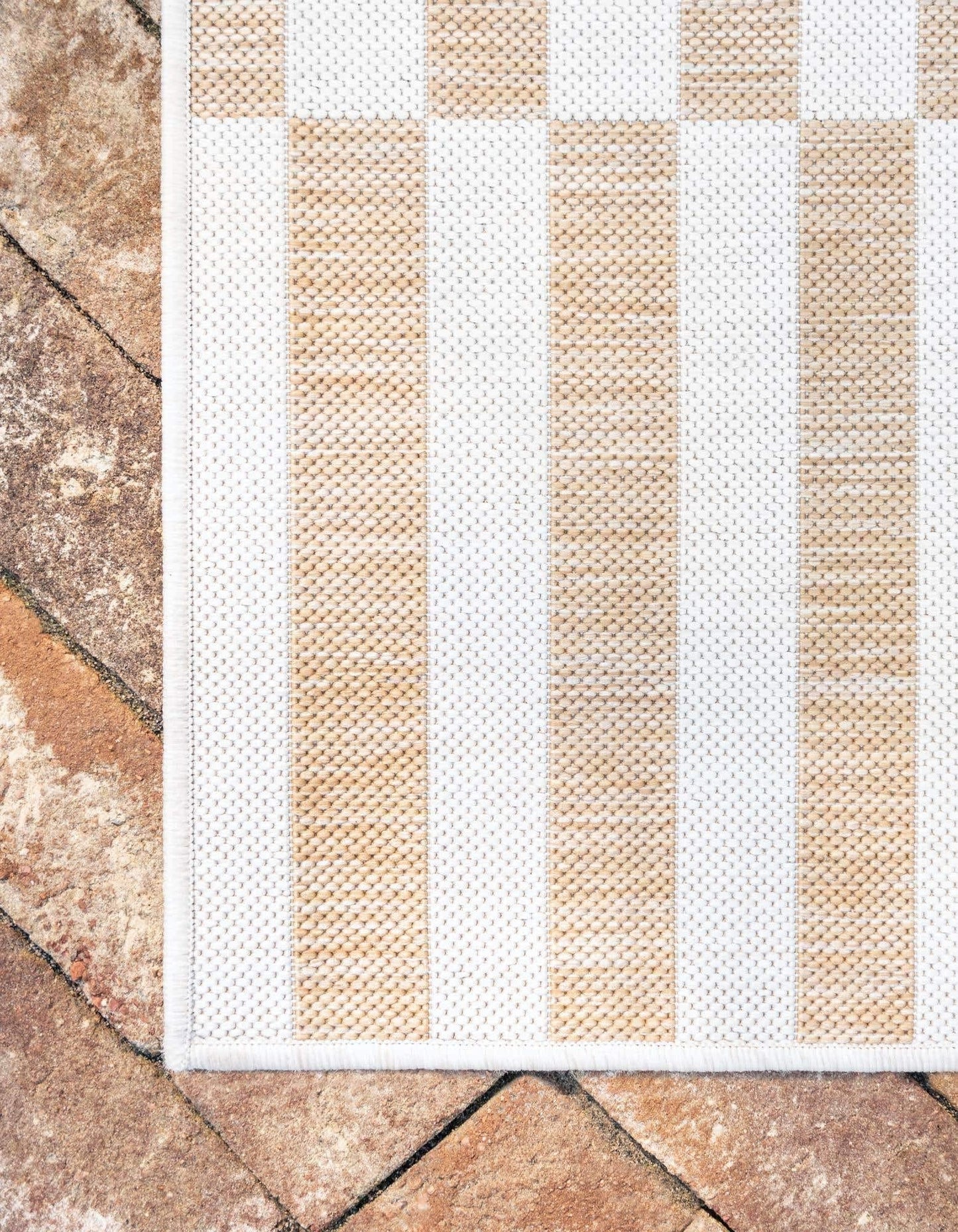 Unique Loom Outdoor Striped Collection Area Rug - Striped (5' 1" x 8' Rectangle, Taupe/Ivory)