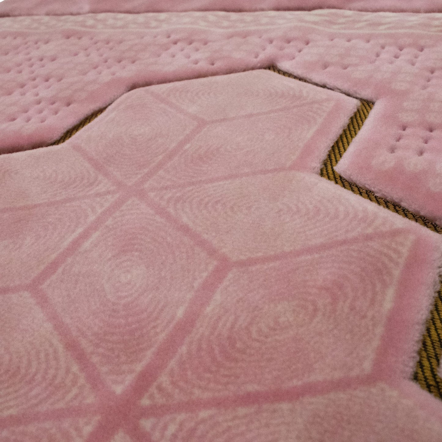 Modefa Turkish Islamic Velvet Prayer Rug - Thick & Wide Soft Praying Carpet for Men & Women - Double Plush Large Janamaz - Eid & Ramadan Gift - with Kufi, Beads & Car Hanger - Geometric Noor (Pink)