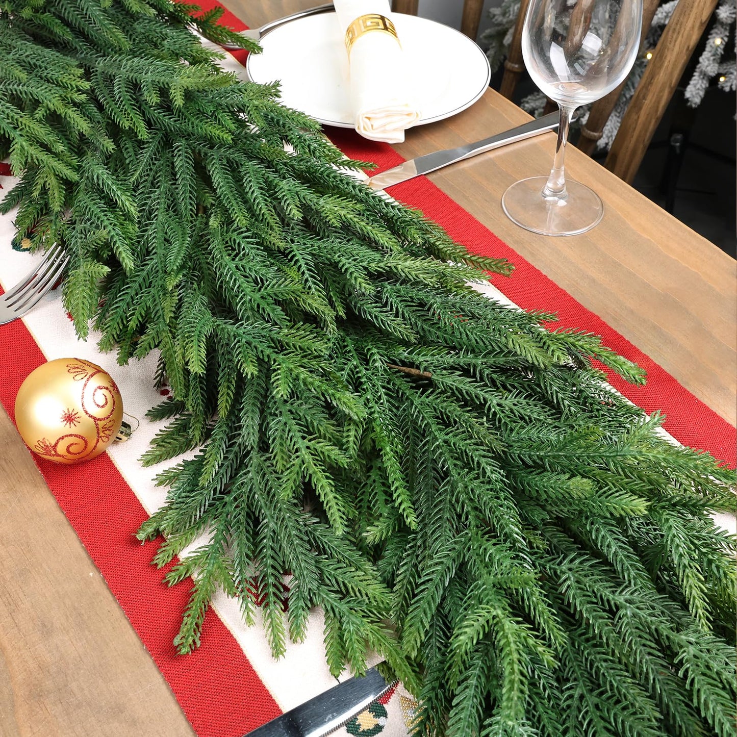 Christmas Cedar Garland for Staircase Real Touch Droopy Bendable Lifelike Faux Xmas Garlands for Decoration Christmas Green Pine Mantle Garland Thanksgiving Table Decorations Outdoor Indoor 72"