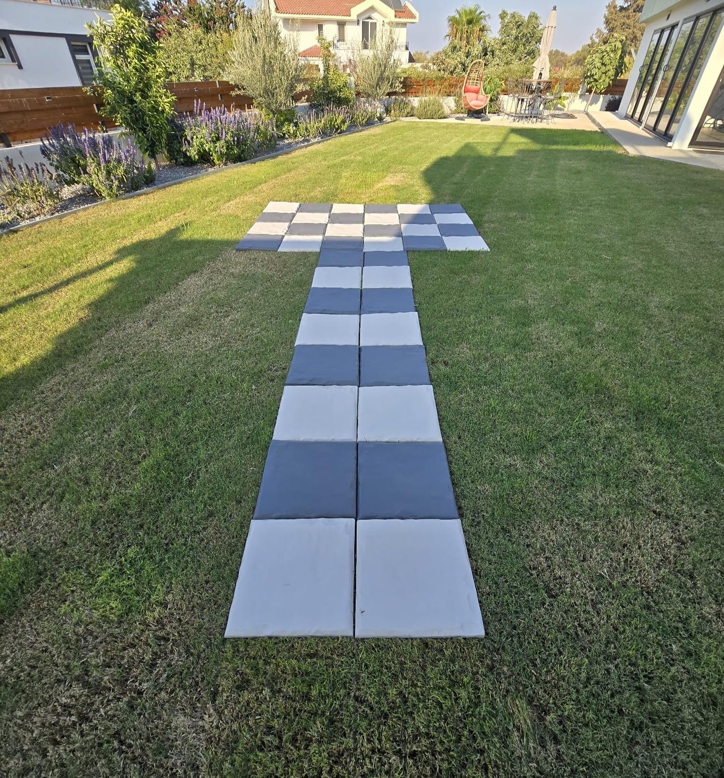 Garden Stepping Stones with Stakes – Set of 4, PP Walkway Pads, 15.5" x 15.5", Weather-Resistant, Easy Installation (4 Pcs, Gray)