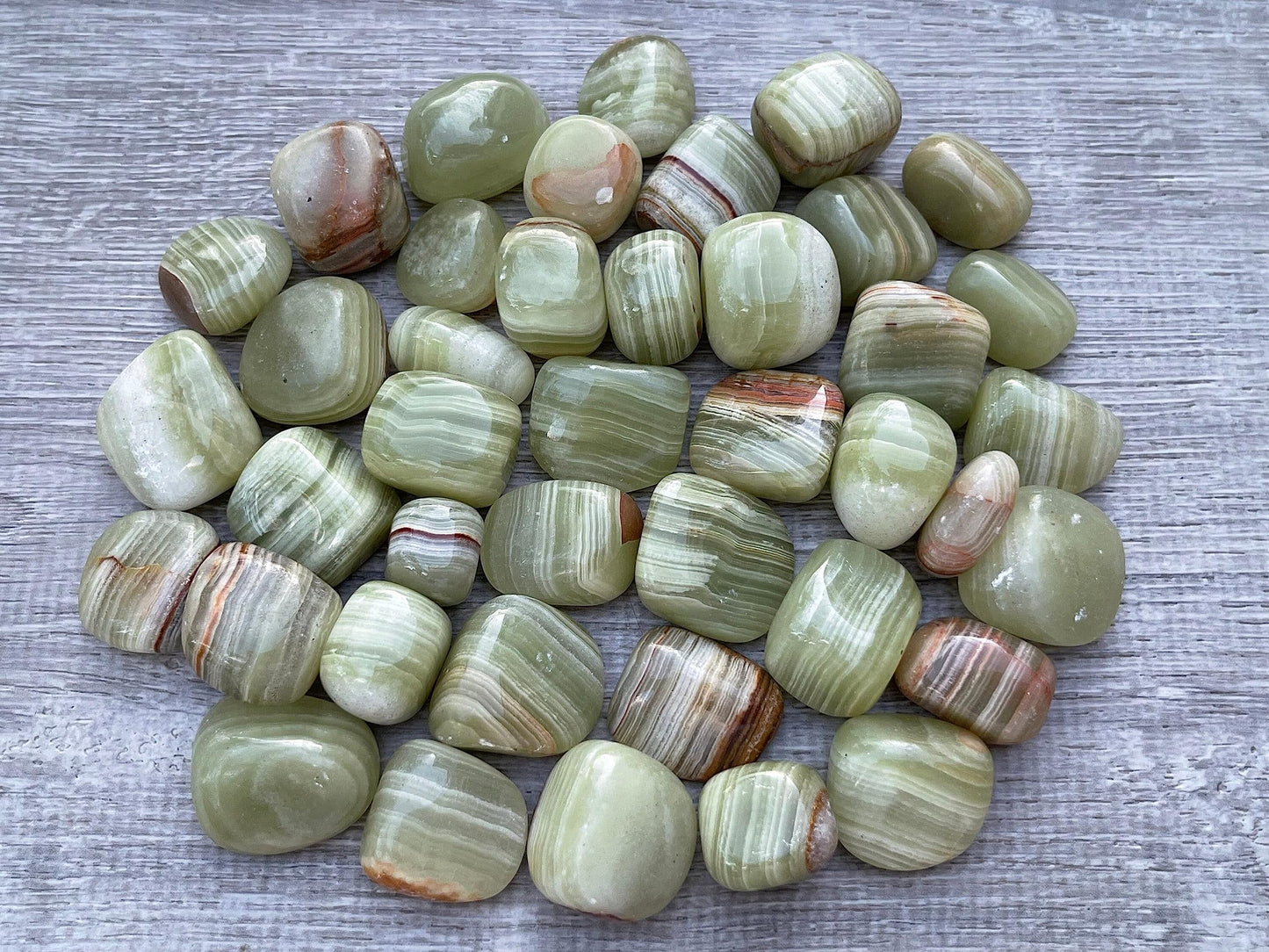 GAF TREASURES 5 Pcs Green Onyx Tumbled Stones, Polished Green Onyx Gemstone, Green Onyx Healing Crystals (Green Onyx)