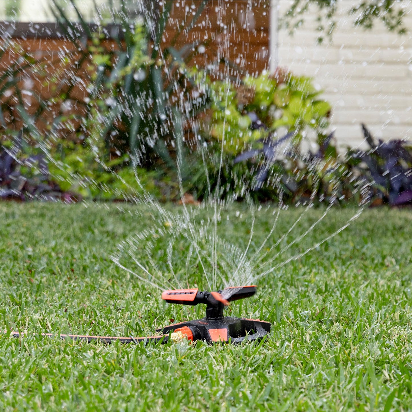 Black + Decker® 3-Arm Adjustable Sprinkler – 360° Coverage, Customizable Spray, 1,216 Square Foot Coverage BD8428