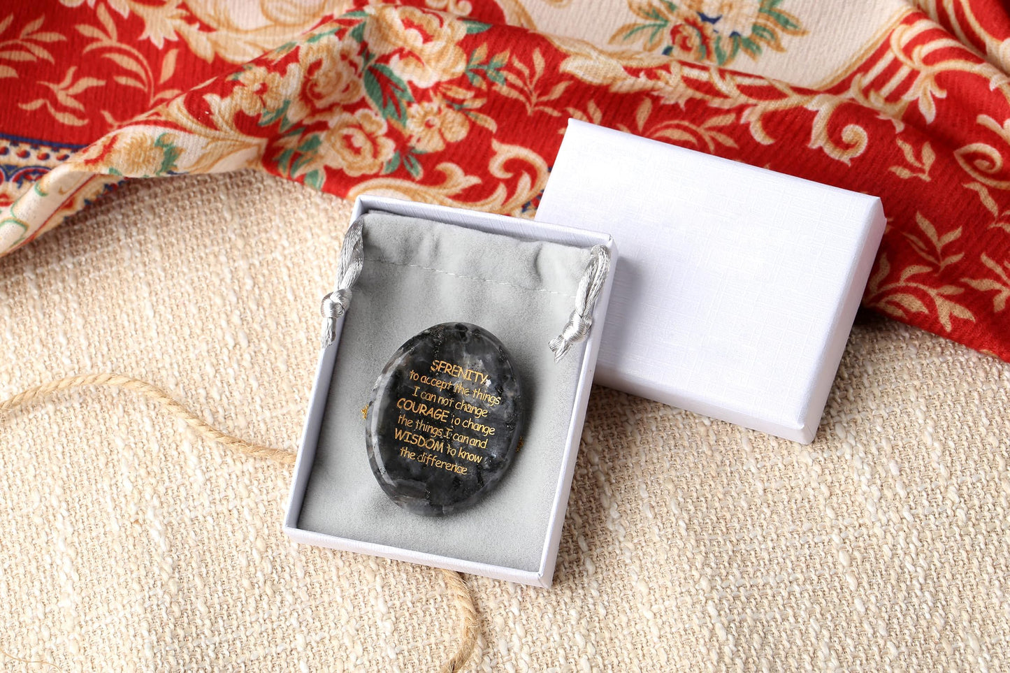 QINJIEJIE Serenity Prayer Black Labradorite Worry Stones Healing Crystals Engraved Inspirational Stones Anxiety Relief Items Sobriety Gifts Encouragement Gifts for Women Men