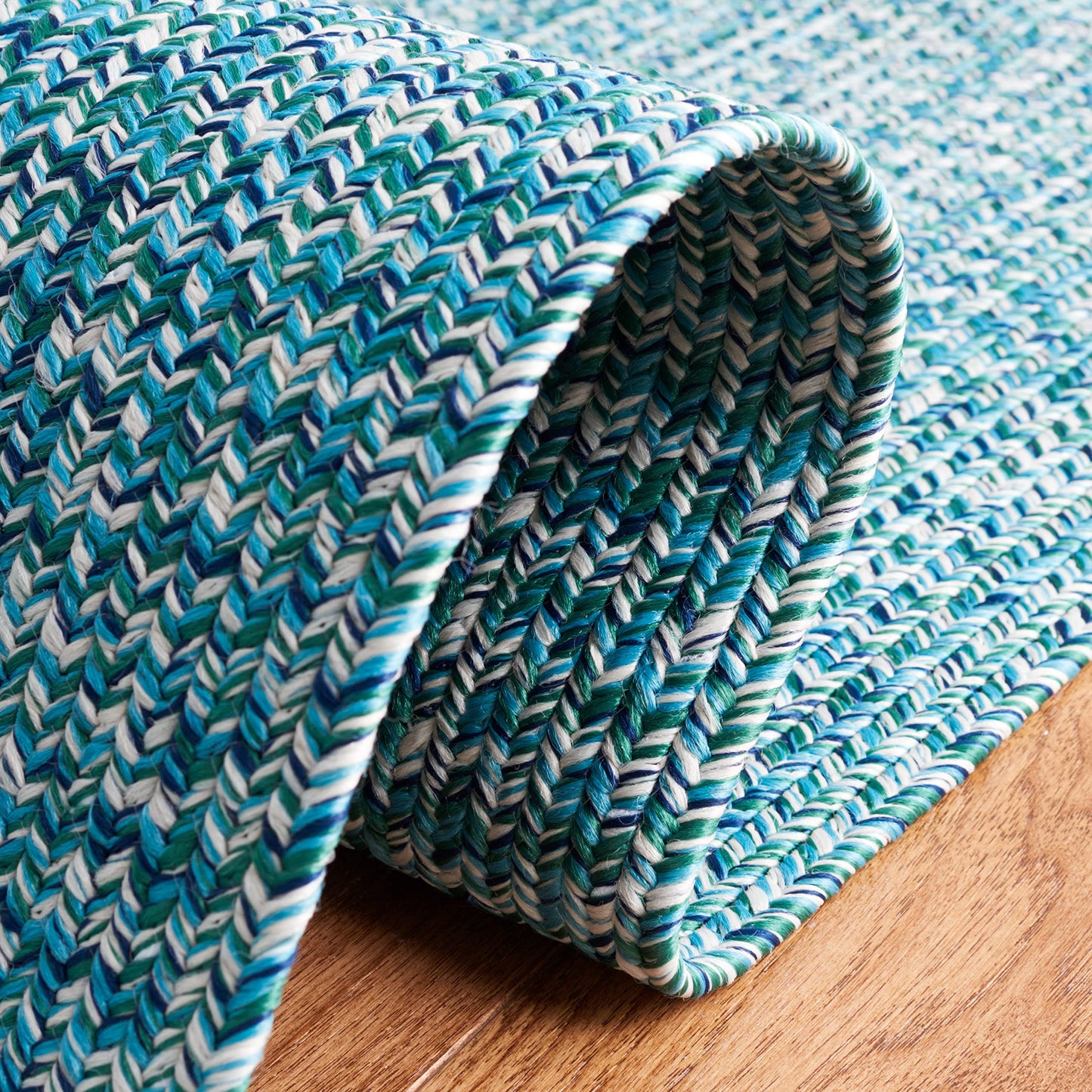 SAFAVIEH Washable Rug Outdoor Braided Collection - 2' x 3', Teal & Green, Handmade & Reversible, Non-Shedding & Easy to Clean, Ideal for Entryway, Patio, Kitchen, Mudroom, Front Door (BRA201K)
