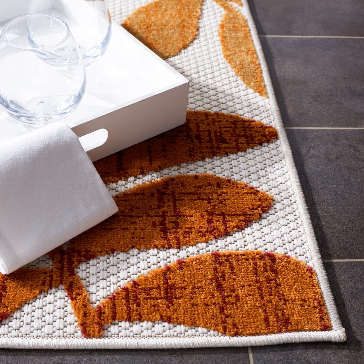 SAFAVIEH Washable Rug Outdoor Cabana Collection - 8' x 10', Cream & Red, Non-Shedding & Easy to Clean, Ideal for Patio, Backyard, Mudroom (CBN814A)