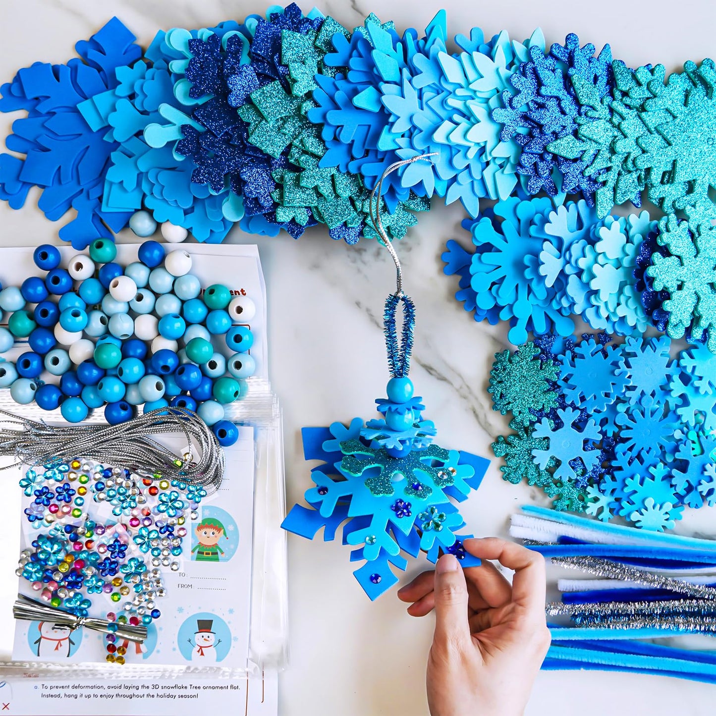 Winlyn 24 Sets Christmas Craft Kits Winter Crafts DIY 3D Snowflake Tree Ornaments Decorations Art Sets Foam Snowflake Christmas Arts and Crafts for Kids Holiday Classroom Art Activities Party Favors