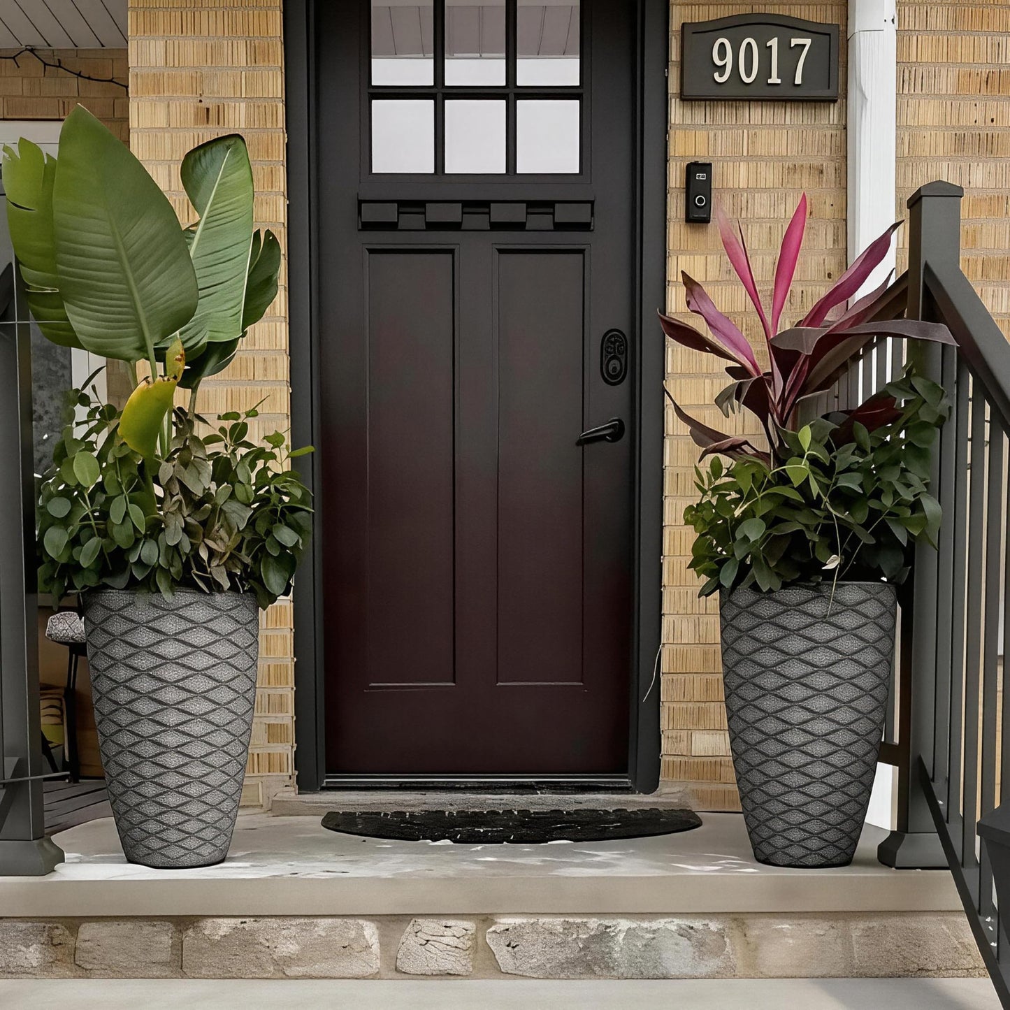 Ultym 19" H Coastal Planter for Indoor/Outdoor Plants, Set of 2 Large Flower Pot with Drainage Hole, Weather-Resistant Resin Planters for Garden Patio Porch Home Office Decor, Rustic Black Wavy