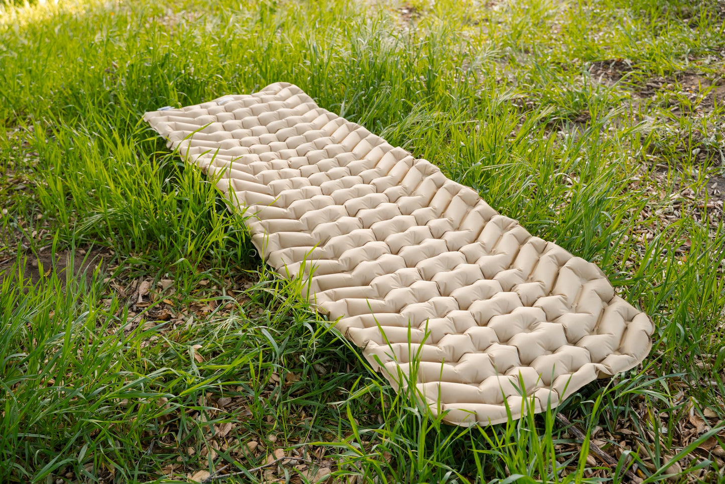 FlexRest Lite Sleeping Pad, Large | Quick-Inflate and Lightweight | Perfect for Backpacking and Camping | Recon