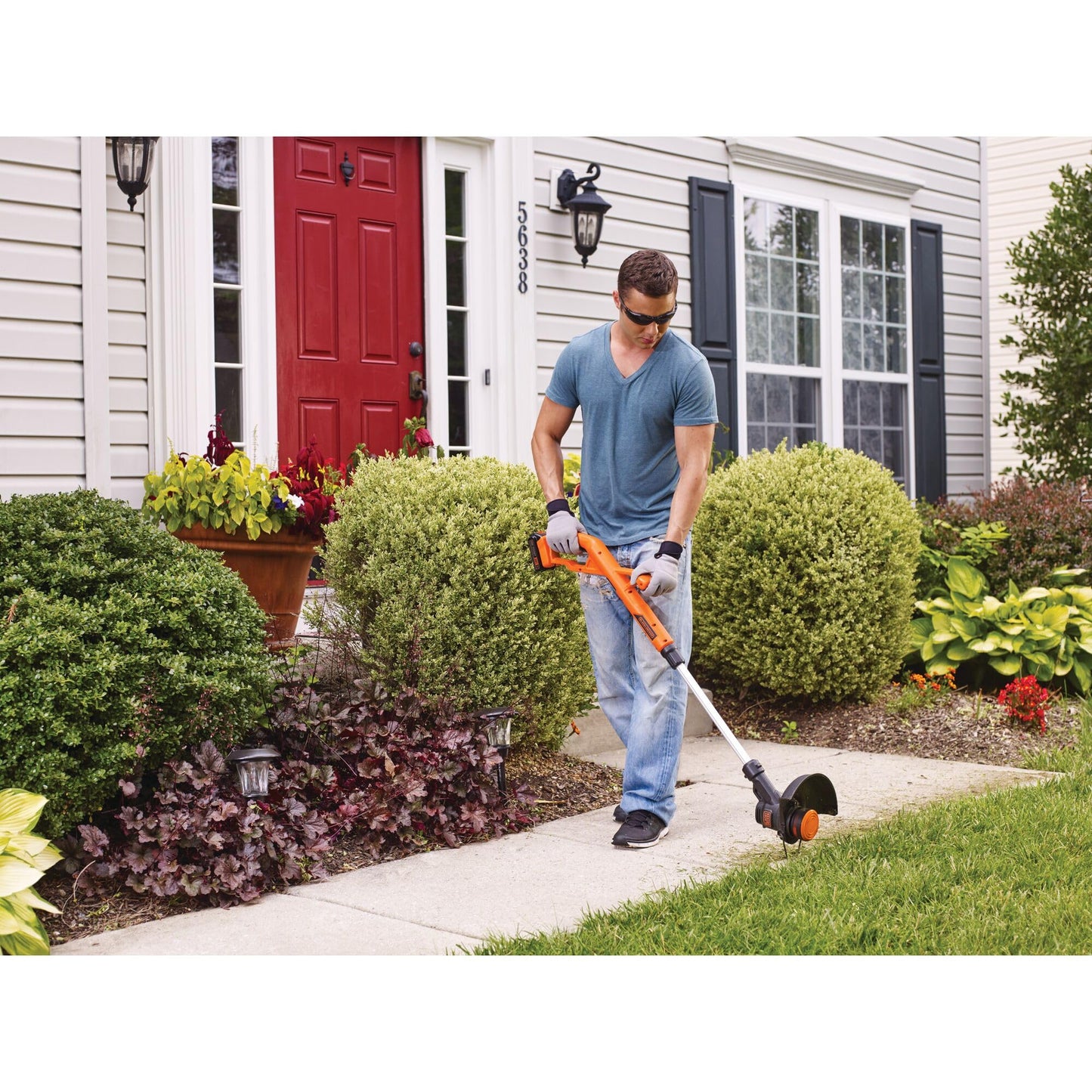 BLACK+DECKER 20V MAX Weed Wacker Cordless String Trimmer Edger Lawn Tool, 10-Inch Electric Weed Eater with Automatic Feed Spool, Ergonomic, Battery and Charger Included (LST201)