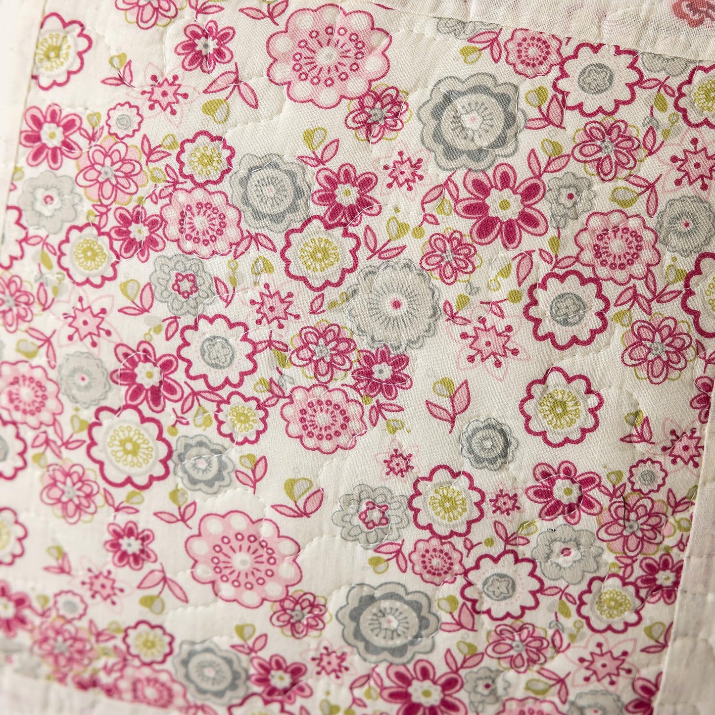 vctops Set of 2 Quilted 100% Cotton Boho Throw Pillow Covers 18" x 18" Farmhouse Country Floral Patchwork Decorative Cushion Cover, Patchwork Flower L