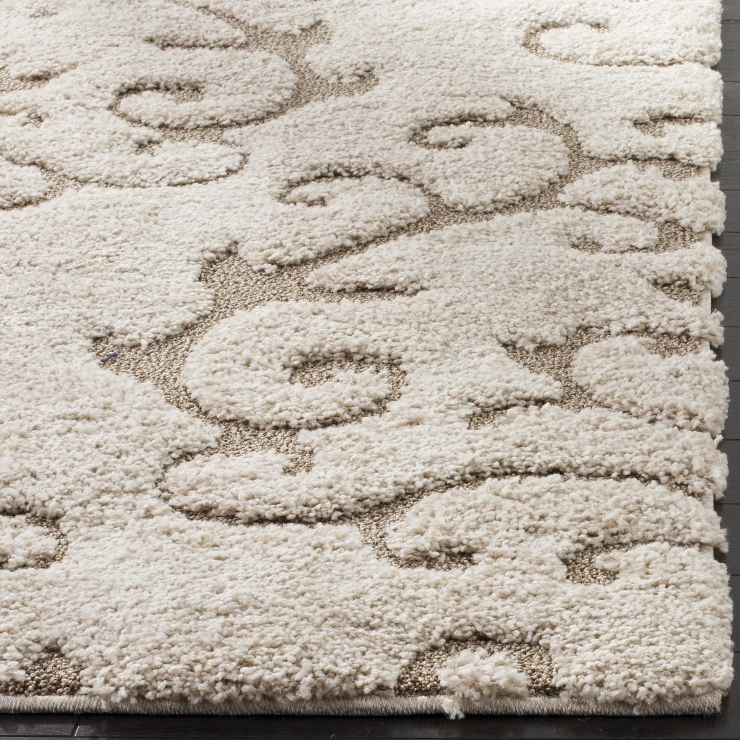 SAFAVIEH Florida Shag Collection Area Rug - 5'3" x 7'6", Cream & Beige, Scroll Design, Non-Shedding & Easy Care, 1.2-inch Thick Ideal for High Traffic Areas in Living Room, Bedroom (SG470-1113)