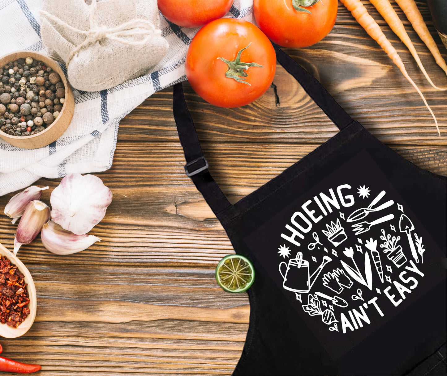 uinwk Hoeing ain't Easy Gardening Apron for Women with Pockets, Garden Apron, Plant Lover Gifts, Gardener Gifts, Plant Lady Mom Gifts, Waterproof Adjustable Bib Apron for Cooking Kitchen