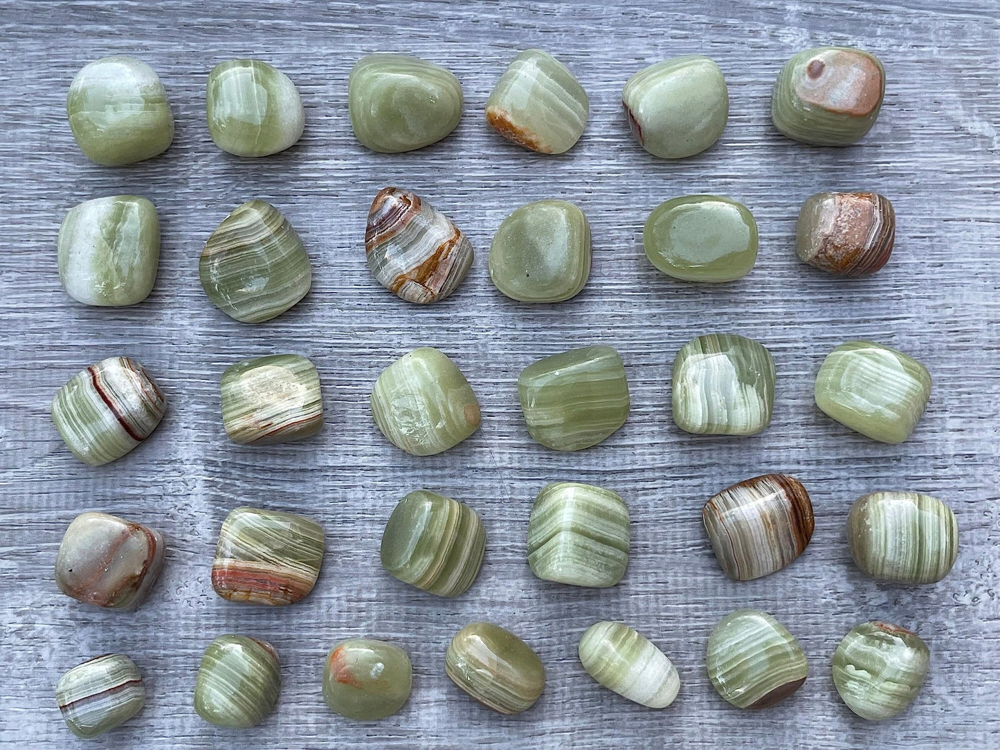 GAF TREASURES 5 Pcs Green Onyx Tumbled Stones, Polished Green Onyx Gemstone, Green Onyx Healing Crystals (Green Onyx)