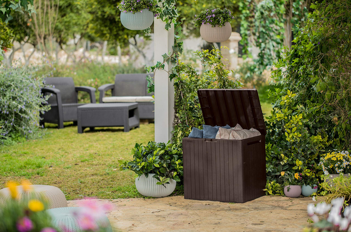 Keter City Outdoor Plastic Storage Box Garden Furniture 57.8 x 44 x 54.8 cm - Brown