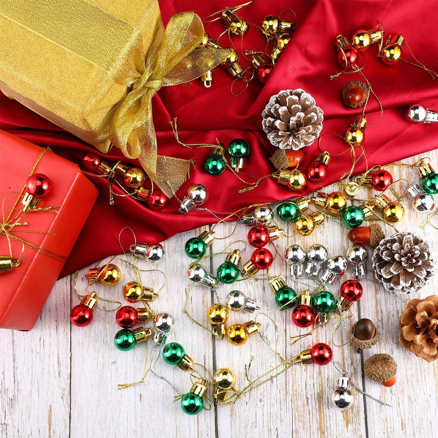 Boao 96 Pcs Christmas Mini Balls Ornaments Miniature Xmas Tree Ornaments Multicolour Shiny Small Hanging Decorations for Christmas Holiday Party Decor(0.79 Inch,Red, Gold, Silver, Green Balls)