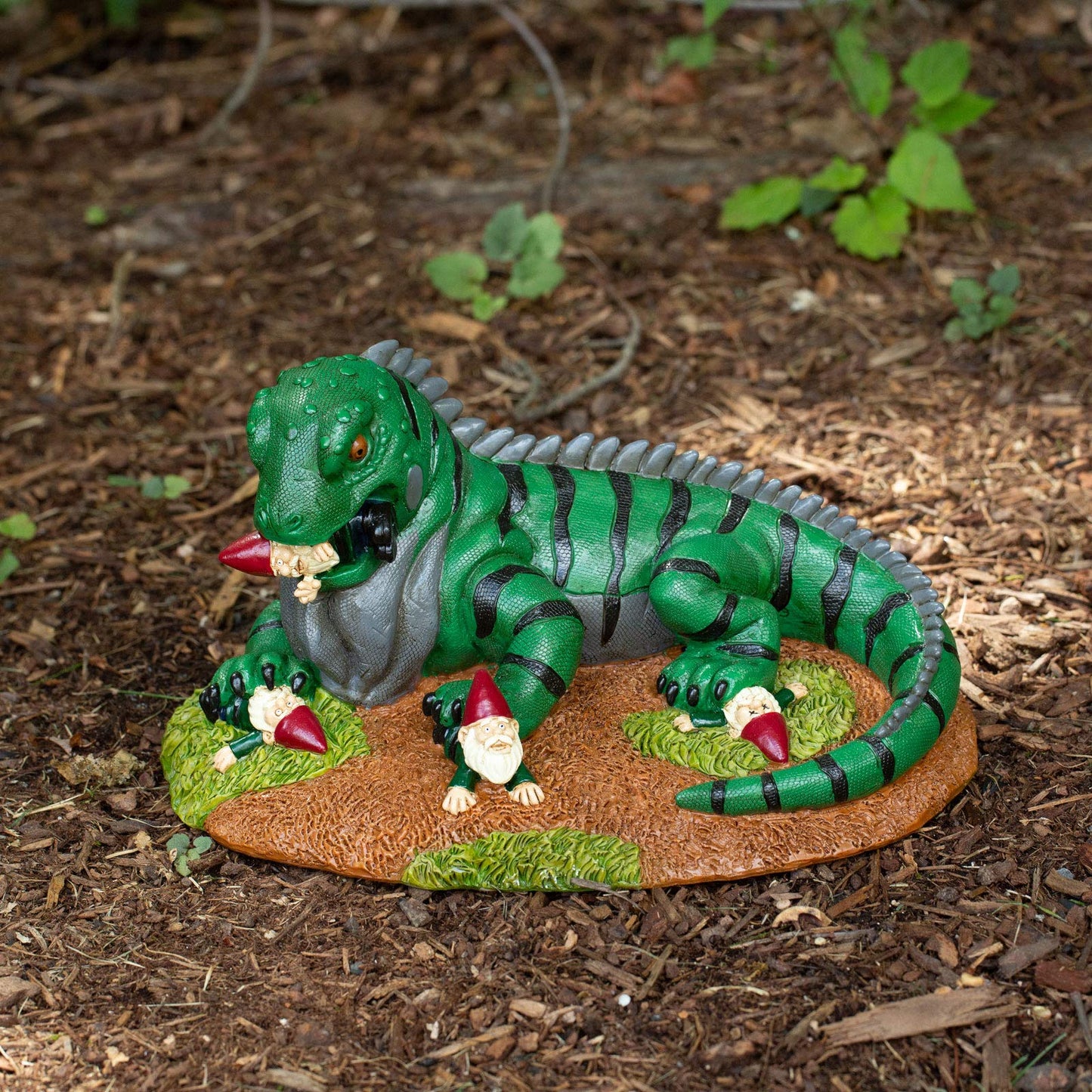 Kwirkworks Iguana Attack Garden Gnome Statue – Funny Lawn Ornament – Durable All-Weather Resin Yard Decor – Unique Gift for Garden Lovers & Quirky Outdoor Decoration