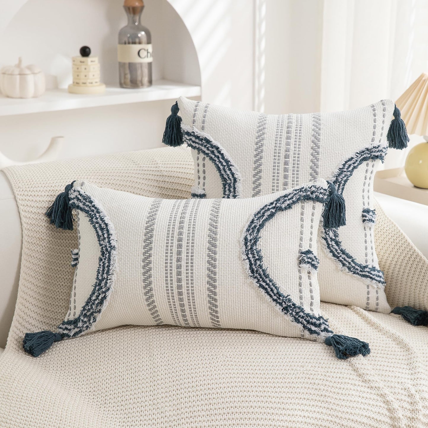 Boho Throw Pillow Covers 18x18 Set of 2 Cotton Woven Tufted Farmhouse Pillows Covers with Tassels Outdoor Neutral Navy Decorative Pillowcases Square Textured Accent Cushion Cases for Couch Bed Sofa