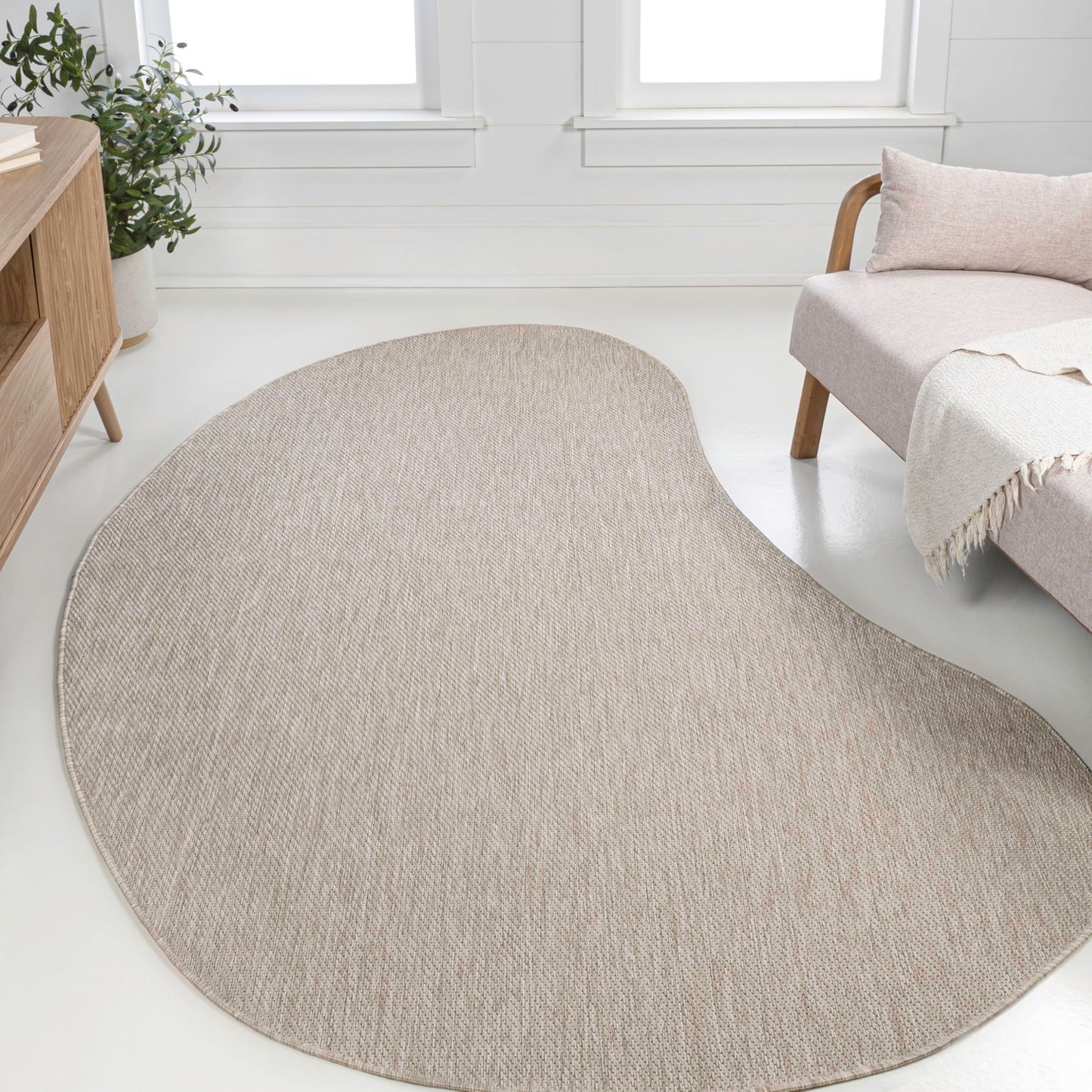 JONATHAN Y Rustic Organic Curve Indoor Outdoor Area Rug 8X10 Beige, Evan Modern for Backyard, Patio, Porch, Easy-Cleaning, High Traffic, Pet-Friendly, Non-Shedding (SHP102C-8)