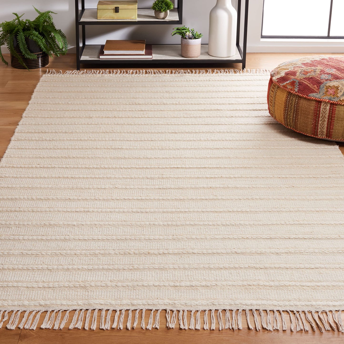 SAFAVIEH Kilim Collection Area Rug - 6' x 9', Natural & Ivory, Handmade Boho Stripe Fringe Jute & Wool, Ideal for High Traffic Areas in Living Room, Bedroom (KLM442A)
