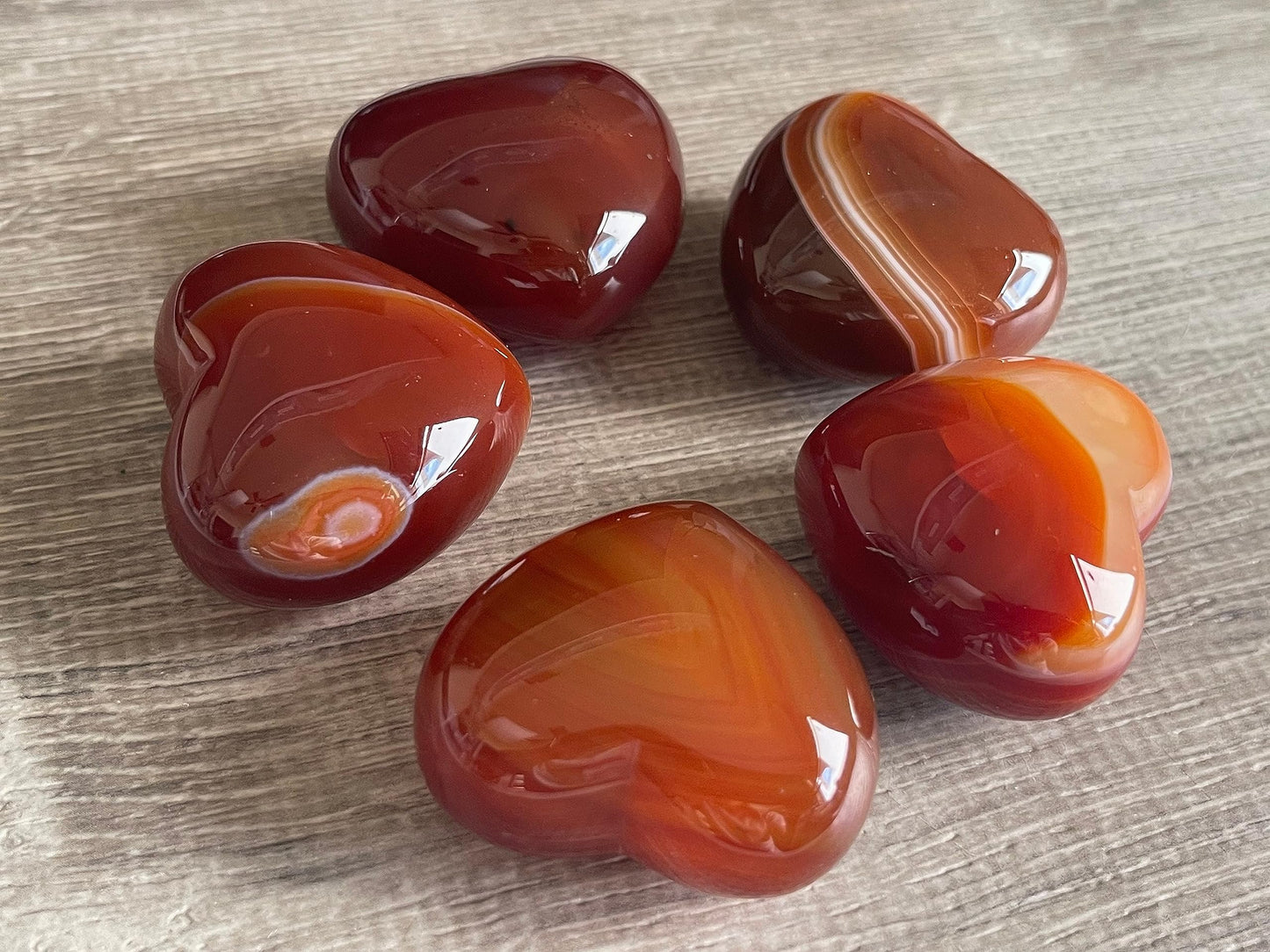 Carnelian Gemstone Hearts, Polished Carnelian Puffy Hearts, Carnelian Crystal Palm Stone, Carnelian Healing Crystal Hearts (1 Heart）
