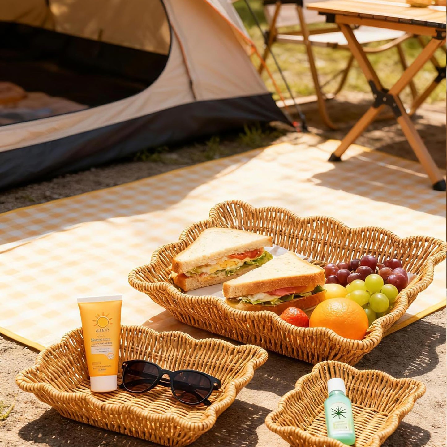 Woven Scalloped Storage Baskets Set of 3, Wicker Poly Rattan Serving Trays for Bread Fruits Vegetables, Kitchen Table Restaurant Decor Organizer (Large 11.5x9x2, Medium 10x8x2, Small 9x6.5x2)